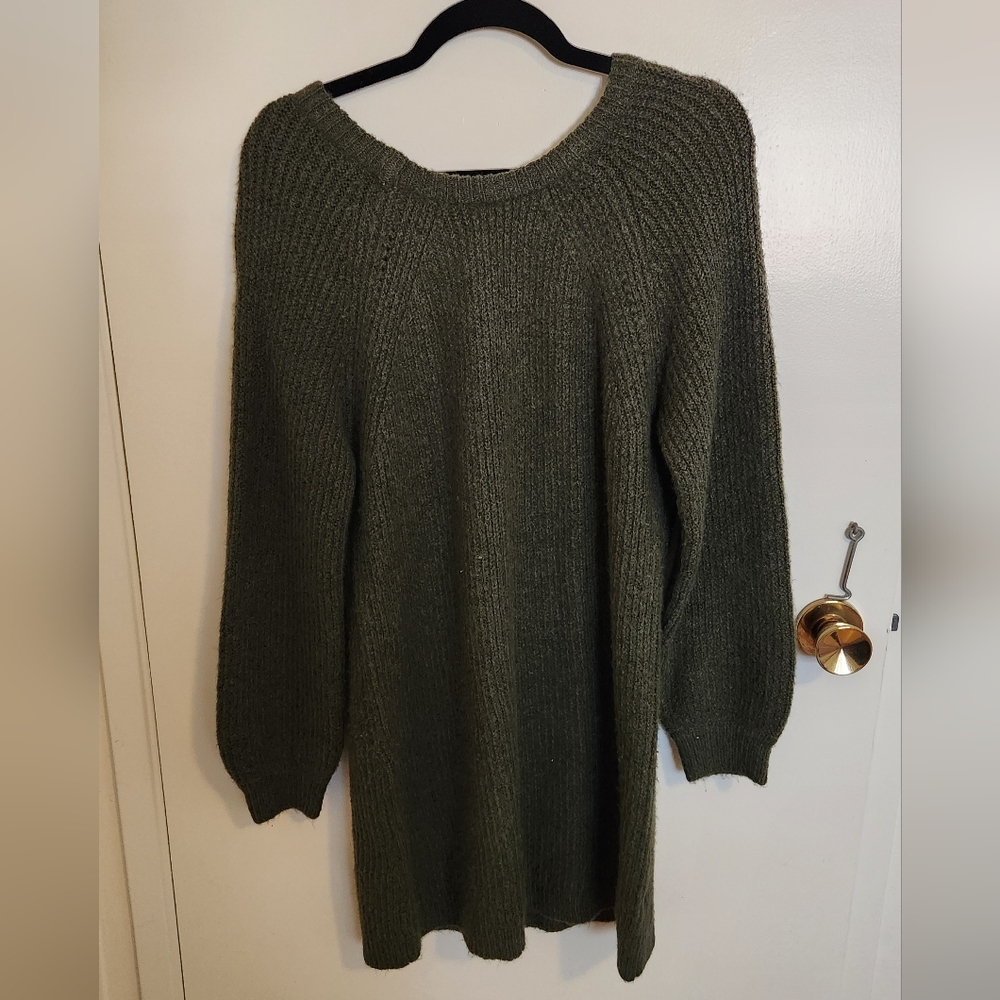 Blue Rain Forest Green Crew Neck Sweater